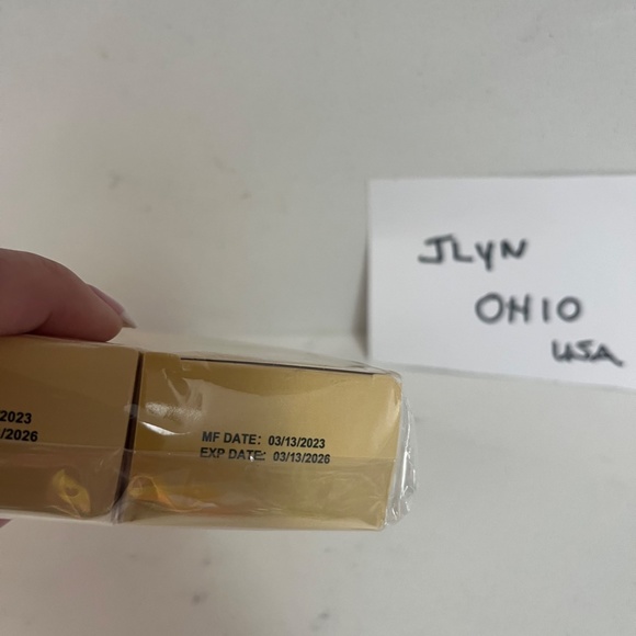 Honey Tearing Mask - Picture 2 of 2